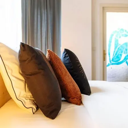 La Dame Bleue * Бухарест