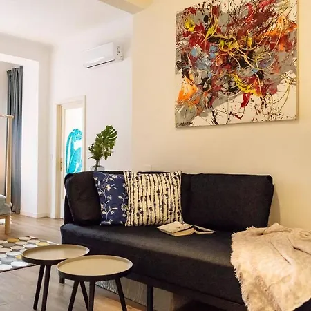 Apartment La Dame Bleue